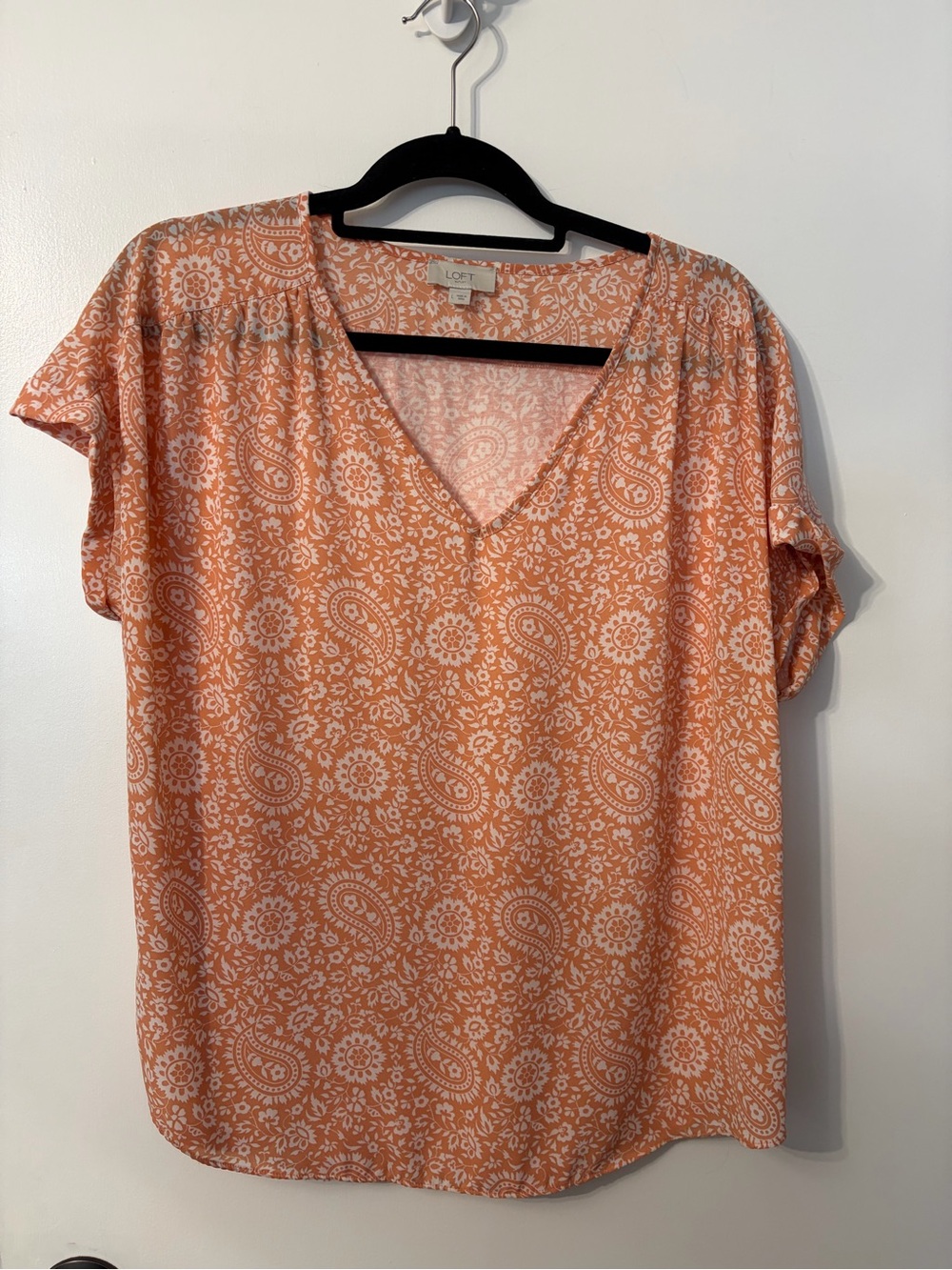 LOFT Coral Paisley V-Neck Top